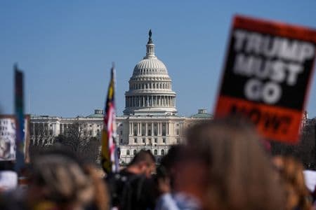 Parlamentares dos EUA criticam Departamento de Estado por falta de ajuda a americanos no Oriente Médio