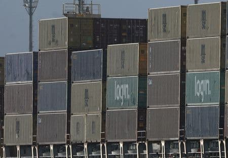 Brasil tem superávit comercial de US$4,3 bi em janeiro com retração das importações