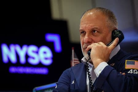 Wall Street caminha para perdas semanais, com quedas em tecnologia compensando alívio inflacionário