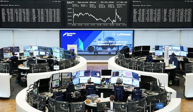 Ações europeias registram ganho mensal com expectativa de paz no Oriente Médio