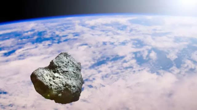 Asteroide capaz de destruir cidades passará perto da Terra nesta segunda