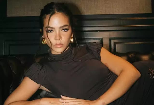 Mel Maia reflete sobre a sua primeira personagem adulta: “Fiquei muito receosa”