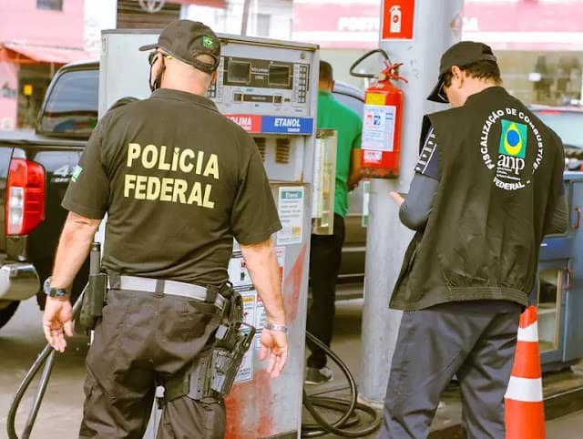 Polícia Federal realiza operação para combater preços abusivos nos postos de combustíveis no RS e em mais dez Estados