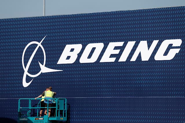 Boeing prevê lucro para divisão de aviões comerciais em 2027, mais tarde do que o esperado
