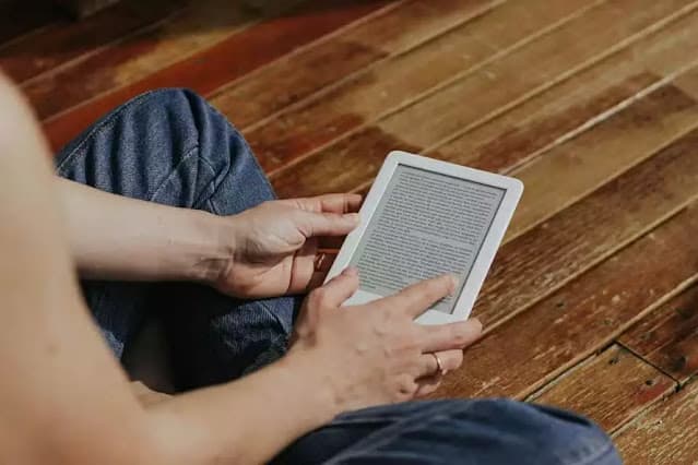 Amazon vai encerrar suporte a aparelhos Kindle de 11 modelos; saiba o que muda a partir de maio
