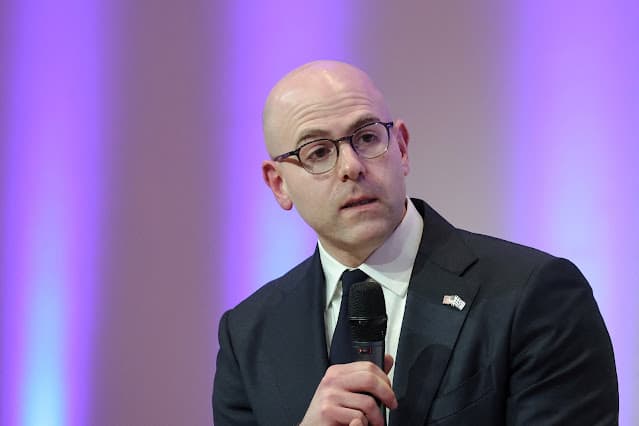 Miran ainda acredita que o Fed deve reduzir a taxa de juros