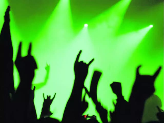 Por que o heavy metal atrai multidões de fãs fiéis no Brasil?