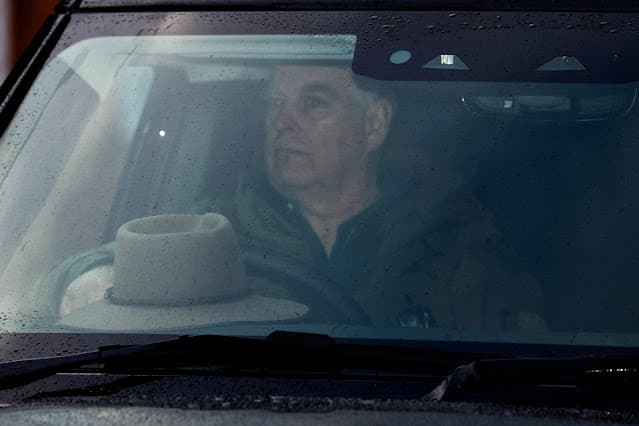Rainha pressionou pela nomeação de Andrew Mountbatten-Windsor como enviado comercial, mostram documentos