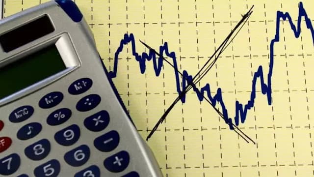 Com a guerra no Oriente Médio, mercado financeiro prevê corte menor dos juros no Brasil