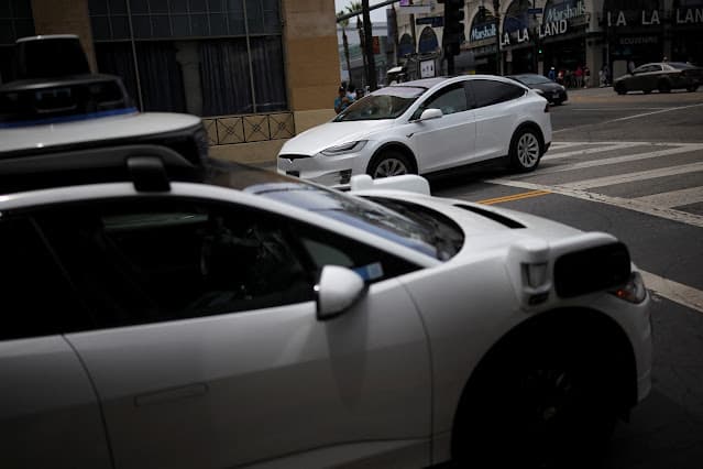 Musk espera que carros da Tesla sem monitor humano sejam difundidos nos EUA este ano