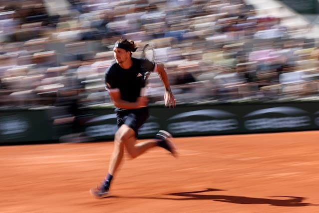Zverev vence Mensik e volta à final do Aberto da França