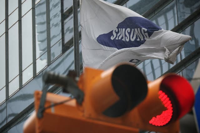 Trabalhadores da Samsung começam a votar sobre acordo salarial