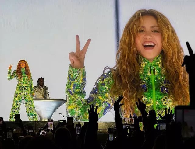 Variedades “Copacabana coroou Shakira como rainha do pop latino”: saiba o que a imprensa internacional disse sobre o show no Rio
