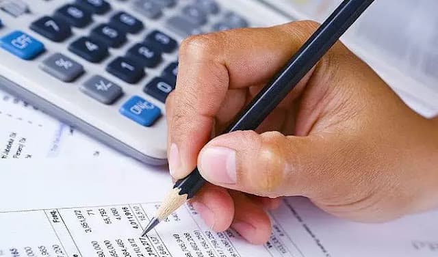 Mercado financeiro projeta mais inflação e corte menor dos juros no Brasil com a guerra no Oriente Médio e a alta do petróleo