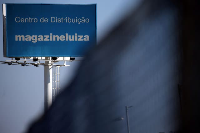 Citi eleva recomendação de Magazine Luiza para "neutra/alto risco"; vê relação risco/retorno mais equilibrada