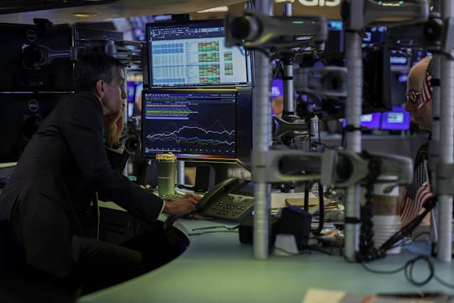 Wall Street abre em alta após cessar-fogo entre EUA e Irã