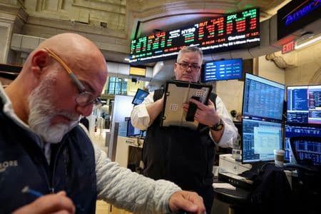 Wall Street sobe após decisão da Suprema Corte dos EUA contra tarifas de Trump
