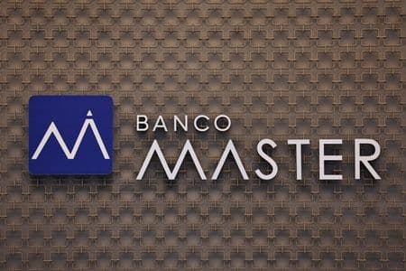 Ministro do TCU limita acesso do BC a processo sobre Banco Master, diz fonte