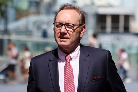 Kevin Spacey é acusado de agressões sexuais ocorridas há décadas em processos civis no Reino Unido