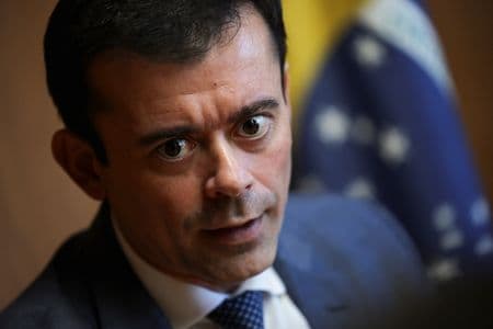 Conflito no Irã pode antecipar parada do ciclo de cortes da Selic, diz Ceron