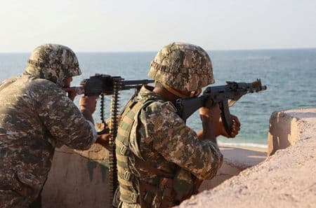 Guarda Revolucionária do Irã assume liderança em cenário de guerra, garantindo linha mais dura, dizem fontes