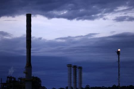 Petrobras monitora petróleo antes de cogitar alta a combustíveis, tem rotas alternativas ao conflito