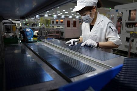 Economia da China ganha impulso inicial em 2026 enquanto dos riscos globais aumentam
